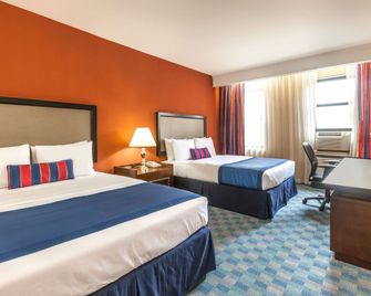 نزل رمادا جيرسي سيتي - جيرسي سيتي - غرفة نوم