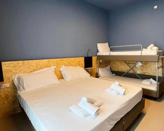 Hotel Little - Rimini - Camera da letto