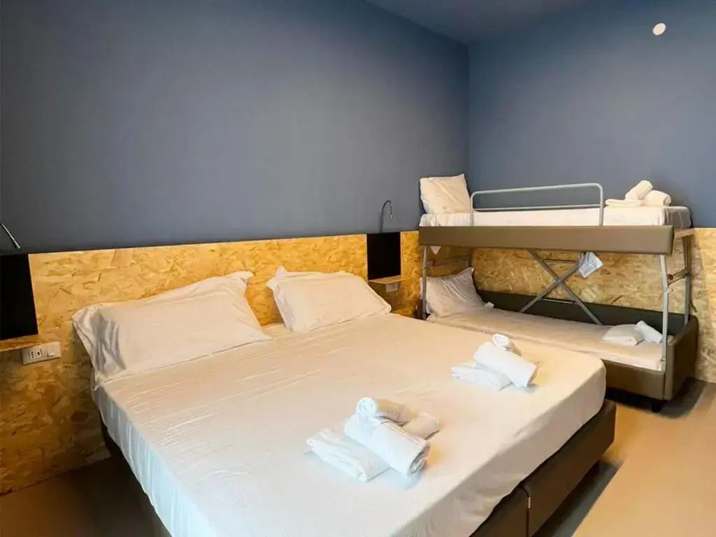 هوتل ليتل - ريميني