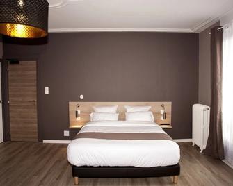 Logis Auberge Des Voyageurs - Vandières - Schlafzimmer