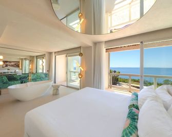 Destino Five Ibiza - Ibiza