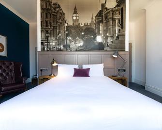 The Station Hotel - London - Bedroom