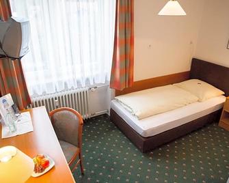 Hotel Cosima - Vaterstetten - Slaapkamer