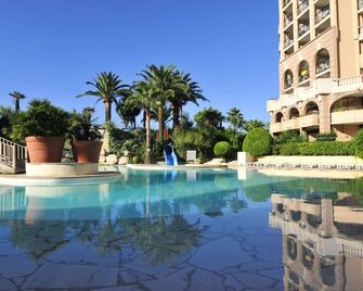 Residhotel Villa Maupassant - Cannes - Piscina