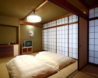 Breezbay Seaside Resort Atami - אטאמי - חדר שינה