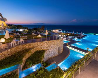 Lesante Blu Exclusive Beach Resort - Adults Only - Tragaki - Pool