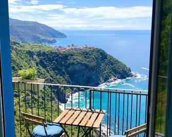 Blue Path Apartament - Vernazza - Balcon