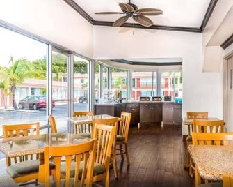 Econo Lodge Inn and Suites Florida City - Florida City - Ravintola