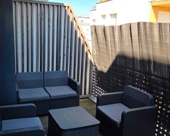 Comfortable apartment 5min from Geneva - Veigy-Foncenex - Balcony