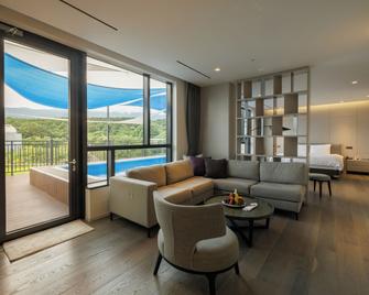 Hotel Nanta Jeju - Jeju - Oturma odası