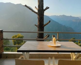 Svs Recreational Resort - Chamba - Balcony