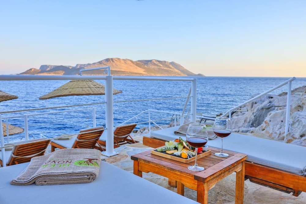 Olea Nova Hotel - קאס - מרפסת