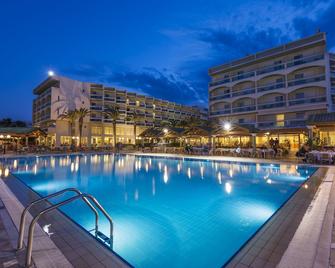 阿波羅海灘酒店 - Rhodes (羅得斯公園) - 法里拉基 - 游泳池