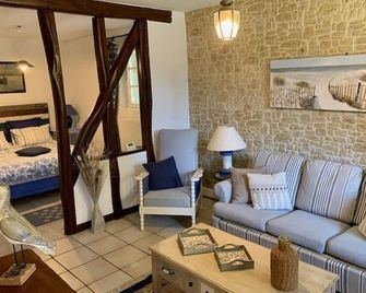 Le Manoir des Quatre Saisons - La Turballe - Obývací pokoj