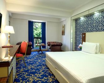 Royal Plaza by Stellar Hotels, Yerevan - Jerevan