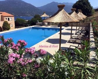 Marina di Fiori - Propriano - Piscine