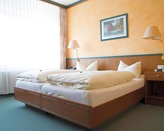 Hotel Reifenstein - Kleinbartloff - Schlafzimmer