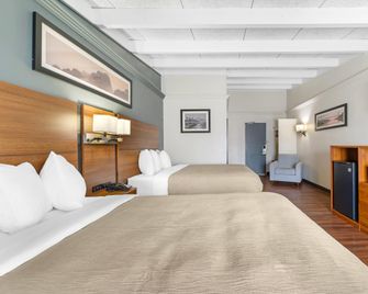Quality Inn & Suites Kansas City - Independence I-70 East - Independence - Schlafzimmer