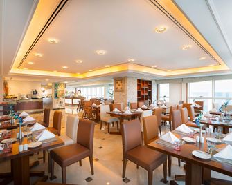 Grand Mercure Majlis Residences - Abu Dhabi - Restaurant