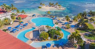 牙買加蒙特哥灣式假日渡假酒店 - 蒙特哥灣 - 蒙特哥灣 - 游泳池