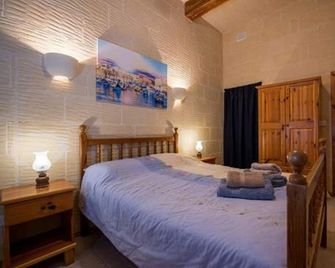 Ta Mikiel u Marija Farmhouse - Qala - Habitación