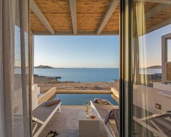 Paros Cape Suites - Naousa - Balcony