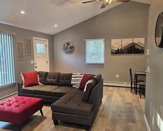 Cozy Blue Ribbon Ranch - Albany - Sala de estar