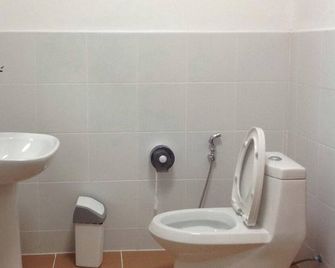 Coconut Hotel - Samut Songkhram - Badkamer