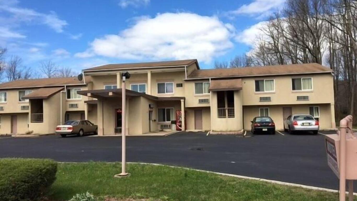 Colonade Motel