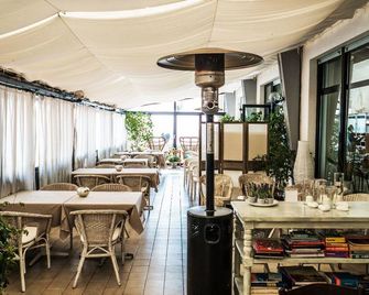 Hotel Maremola - Pietra Ligure - Restaurante