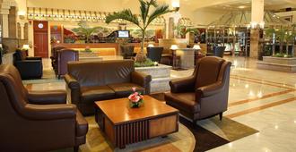 Grand Hotel Preanger - Bandung - Lobby