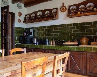'Chez Colette' Peaceful, Garden - 10/11 travellers - Mende - Comedor