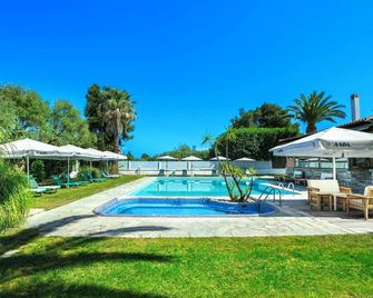 Hotel Hanioti Village Spa - Chaniotis - Pool