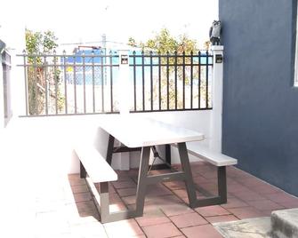 Fatimataj Mahal - Miami - Balcony