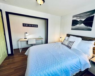The Mirror Lake Condo is part of Lakes Basin Village - Joseph - Habitación
