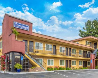 Travelodge by Wyndham Burbank-Glendale - Burbank - Bâtiment