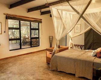 Chobe House Villa and Chalets - Kasane - Bedroom