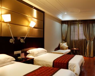 Seventh Heaven Hotel - Shanghai - Bedroom