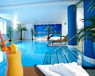 Hotel Daenischer Hof Altenholz By Tulip Inn - Altenholz - Pool