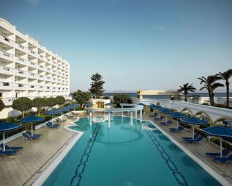 Mitsis Grand Hotel Beach Hotel - Родос - Бассейн