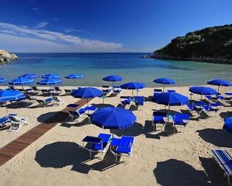 Hotel Valle Verde - Procchio - Spiaggia