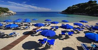 Hotel Valle Verde - Procchio - Playa