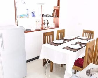 This Property Locate Walking Distance to Main Road and Restaurants, Station, bus Stop and Beach - Bentota - Essbereich