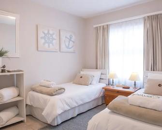 Jeffreys Bay Beach Accommodation - Jeffreys Bay