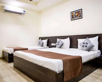Hotel Wardhman - Jabalpur - Schlafzimmer