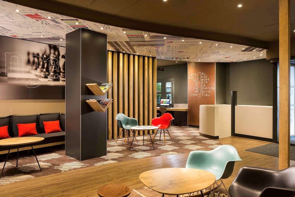 إيبيس بودابست هيروز سكوير