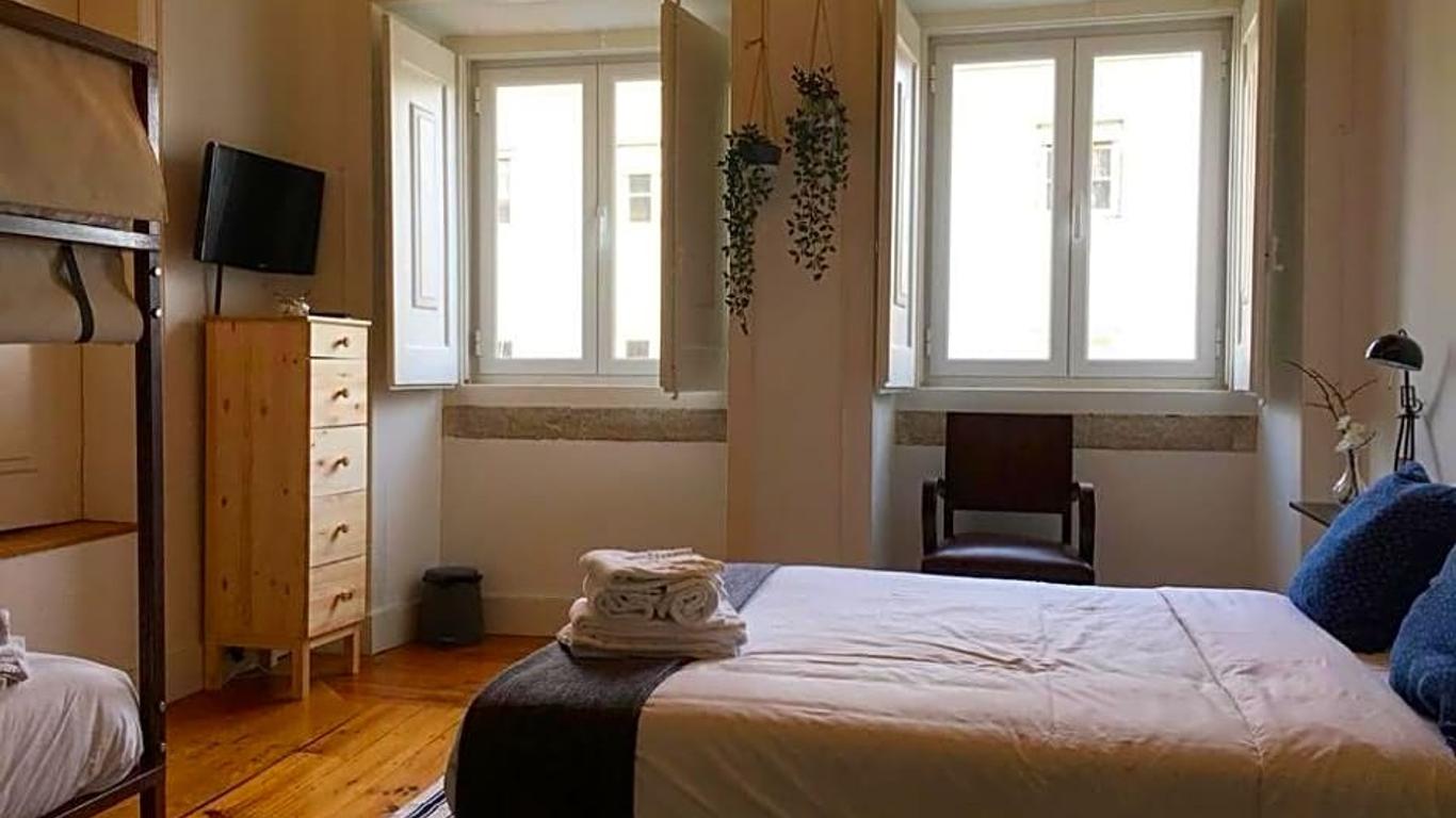De Pedra e Sal Hostel & Suites