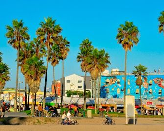 Dunes Inn - Sunset - Los Angeles - Beach