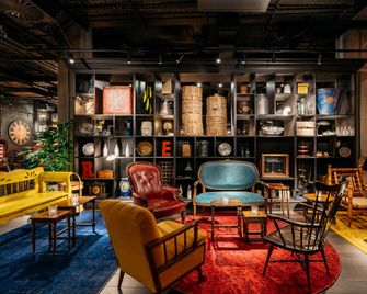 Ruby Molly Hotel Dublin by IHG - Dublín - Lounge