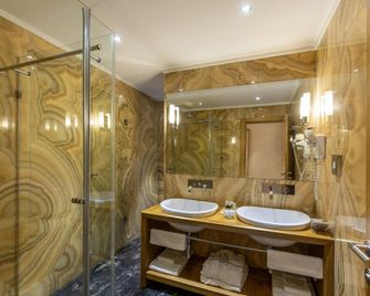 호텔 바르다르 - 코토르